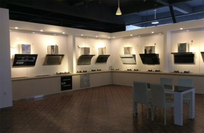 電商沖擊下，廚衛五金實體零售商的破局之道